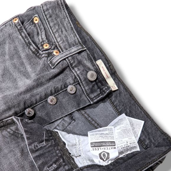 Gray Levi's Wedgie Skinny Jeans - Picture 5 of 6